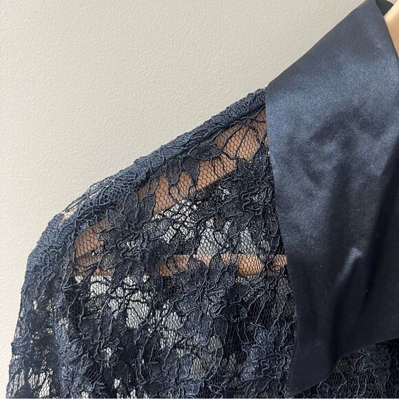 Liz Claiborne lace longline button down top. Size 12 - Picture 3 of 7